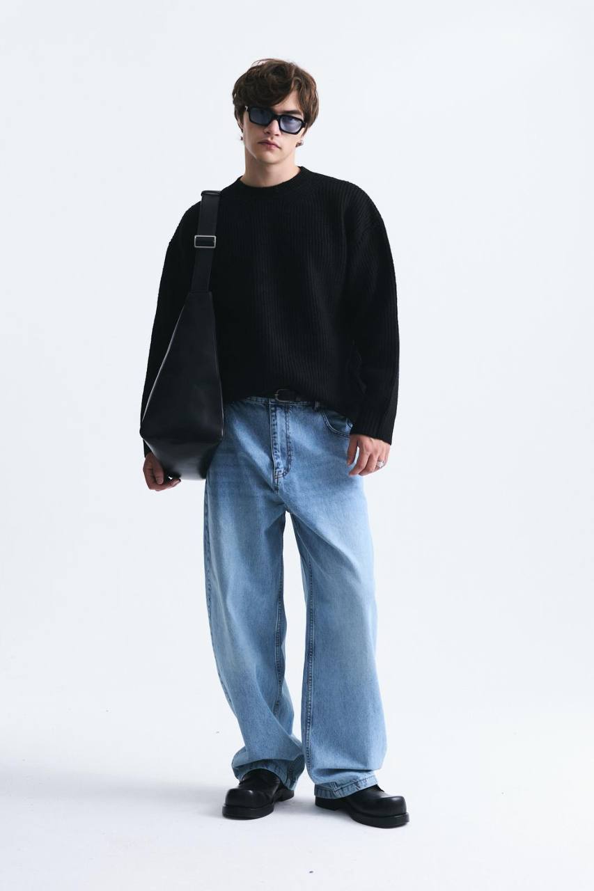 V60-31
Oversize Sweater
