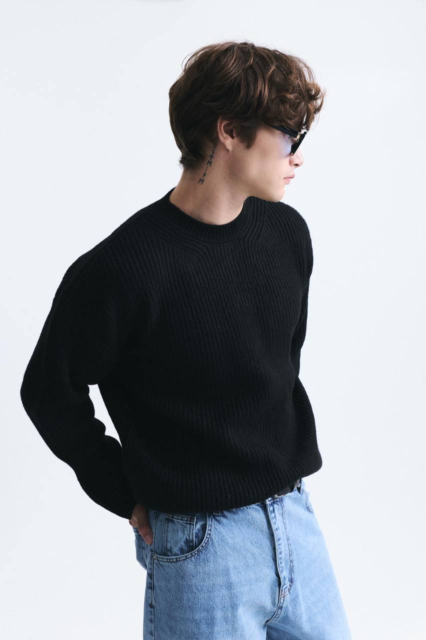 V60-31
Oversize Sweater