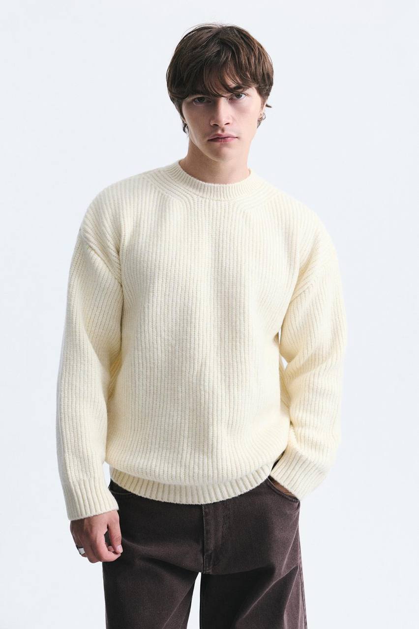 V60-31
Oversize Sweater