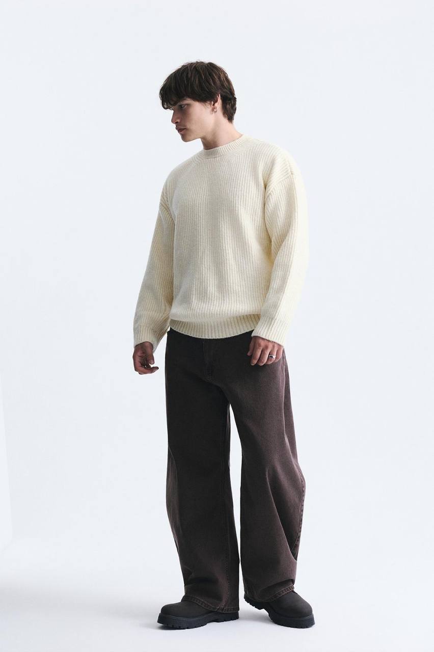V60-31
Oversize Sweater