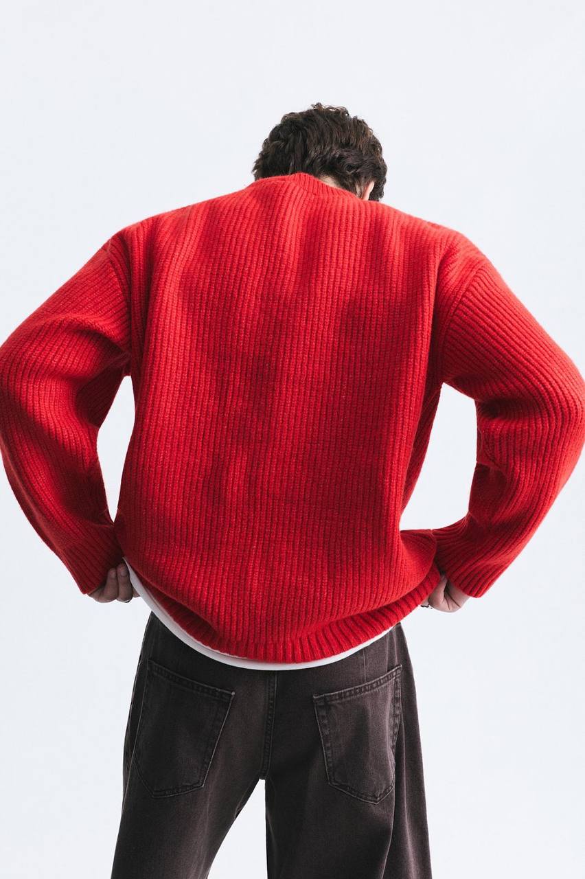 V60-31
Oversize Sweater